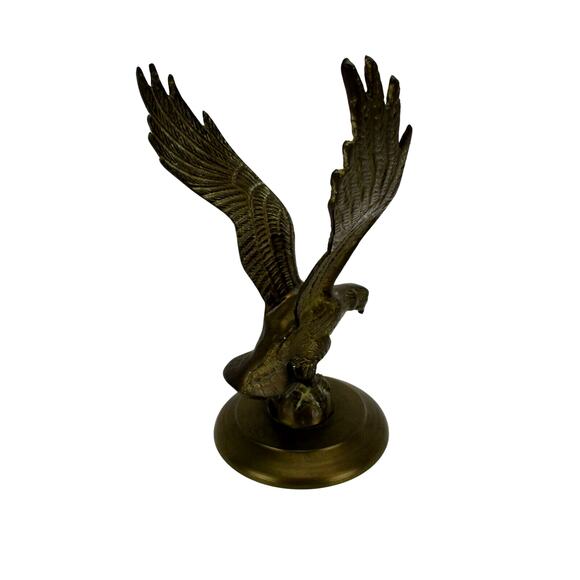 American Bald Eagle Landing Brass Statue Figure on Brass Base 7.5" x 5" wide - Picture 4 of 7